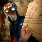 Segredos de Shangri-Lá encontrados em cavernas sagradas do Himalaia.