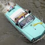 Festival de carros anfíbios na França